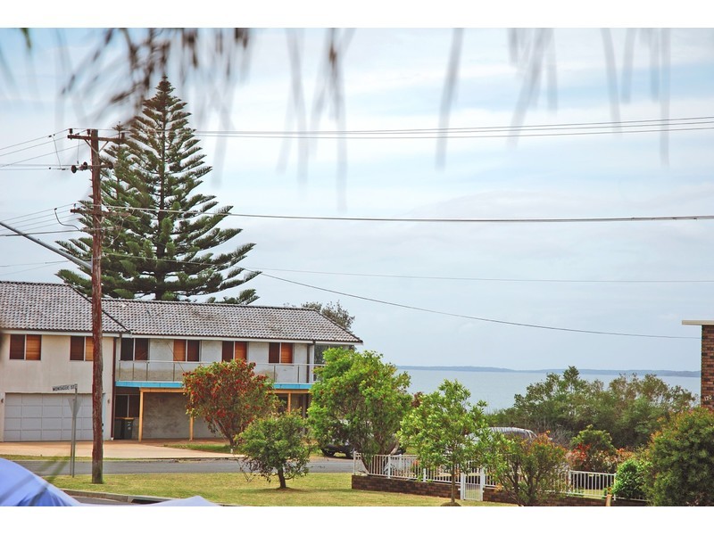 77 Elizabeth Drive, Vincentia NSW 2540