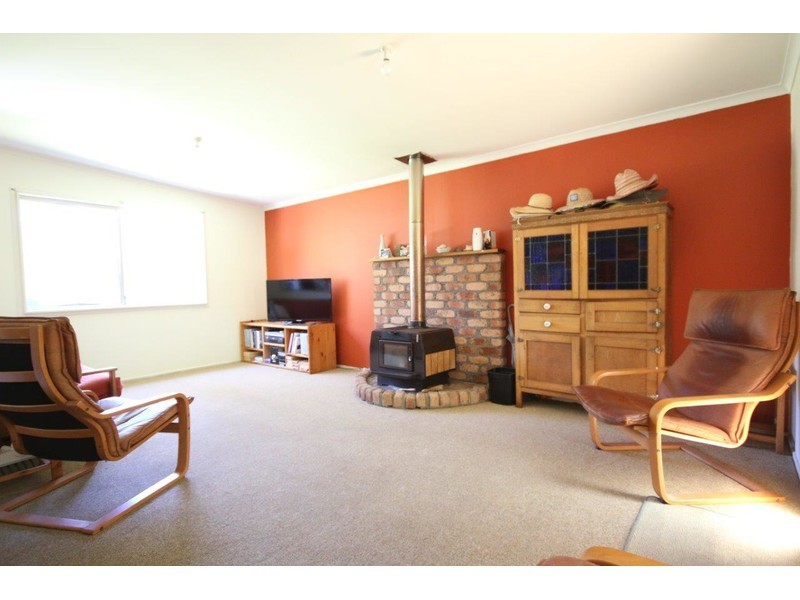 18 Tibbles Avenue, Old Erowal Bay NSW 2540