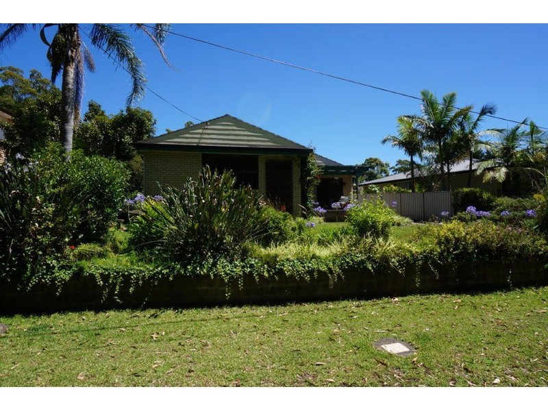 7 Boathaven Avenue, Basin View NSW 2540