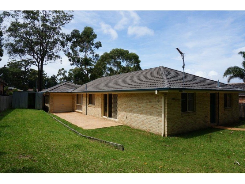 17 Claylands Drive, St Georges Basin NSW 2540