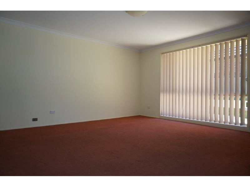 17 Claylands Drive, St Georges Basin NSW 2540