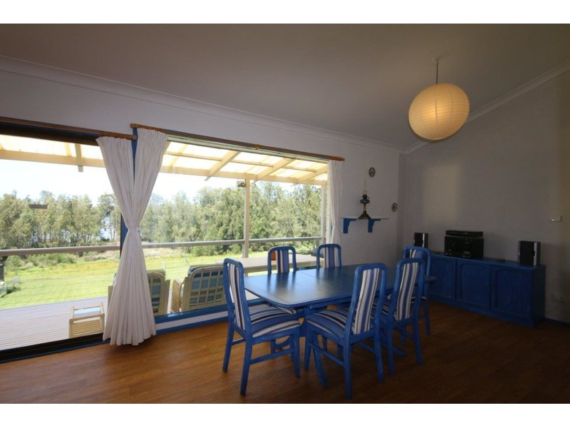 18 Caulfield Pde, Old Erowal Bay NSW 2540