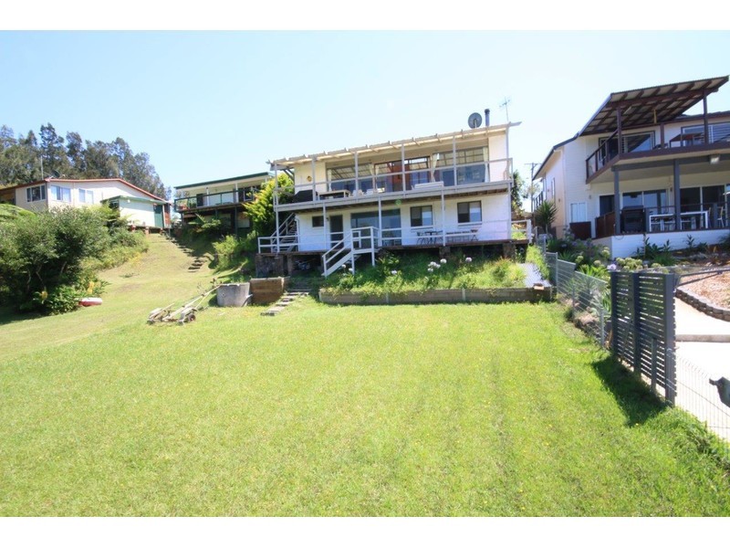 18 Caulfield Pde, Old Erowal Bay NSW 2540