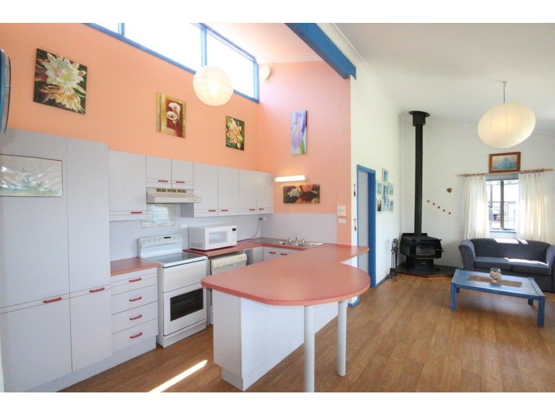 18 Caulfield Pde, Old Erowal Bay NSW 2540