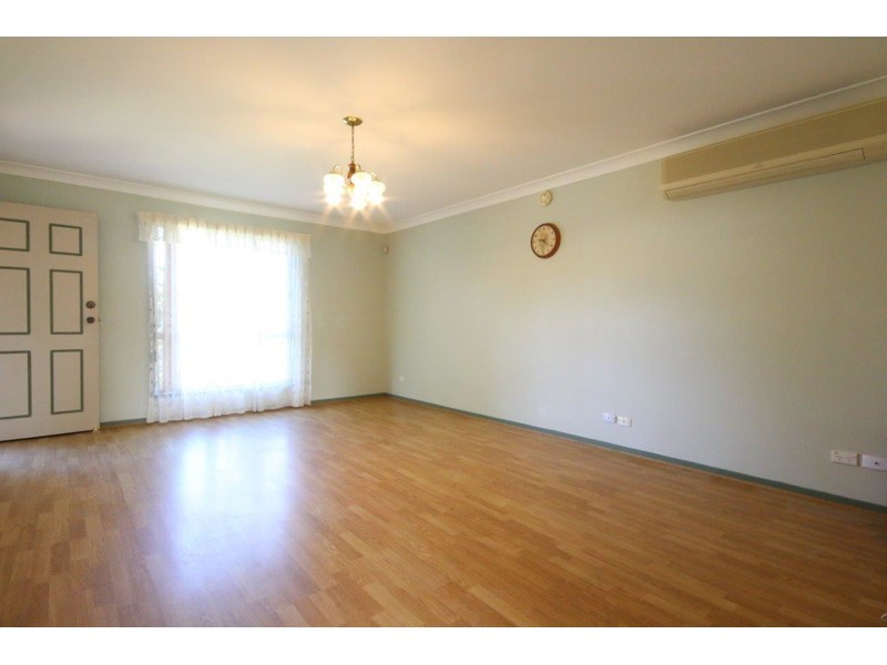 8 Banksia Avenue, Sanctuary Point NSW 2540