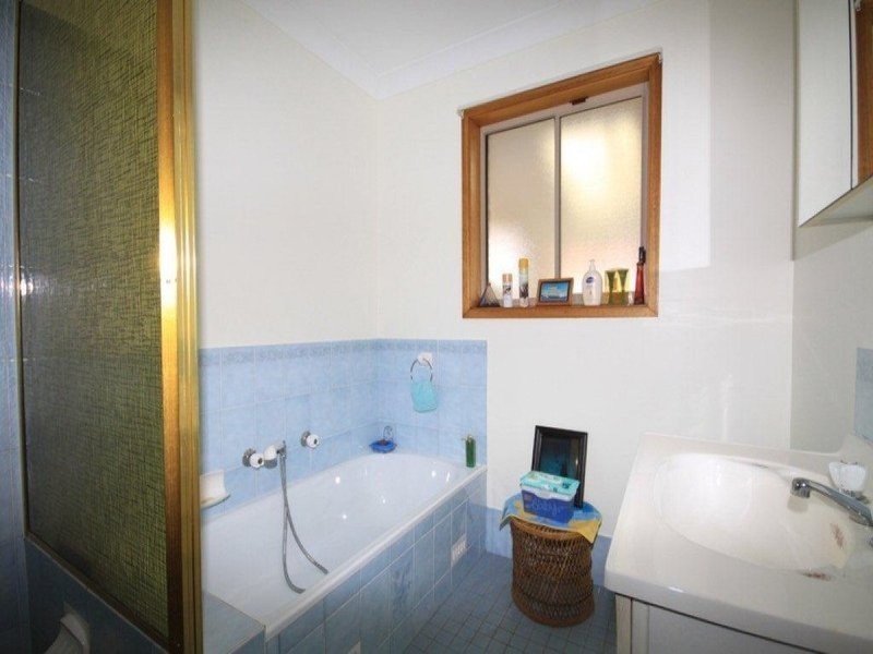 11 Roulstone Crescent, Sanctuary Point NSW 2540