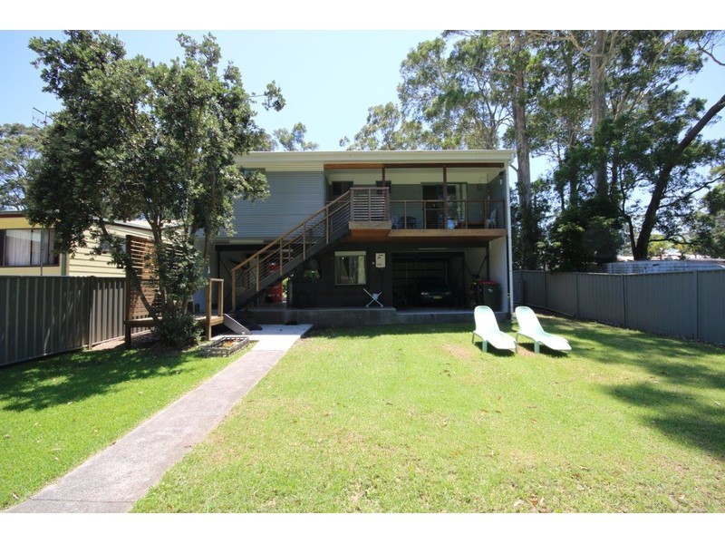 14 McGowen Street, Old Erowal Bay NSW 2540