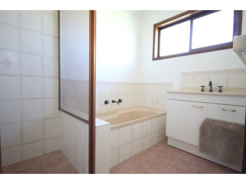 4 Telopia Avenue, Sanctuary Point NSW 2540