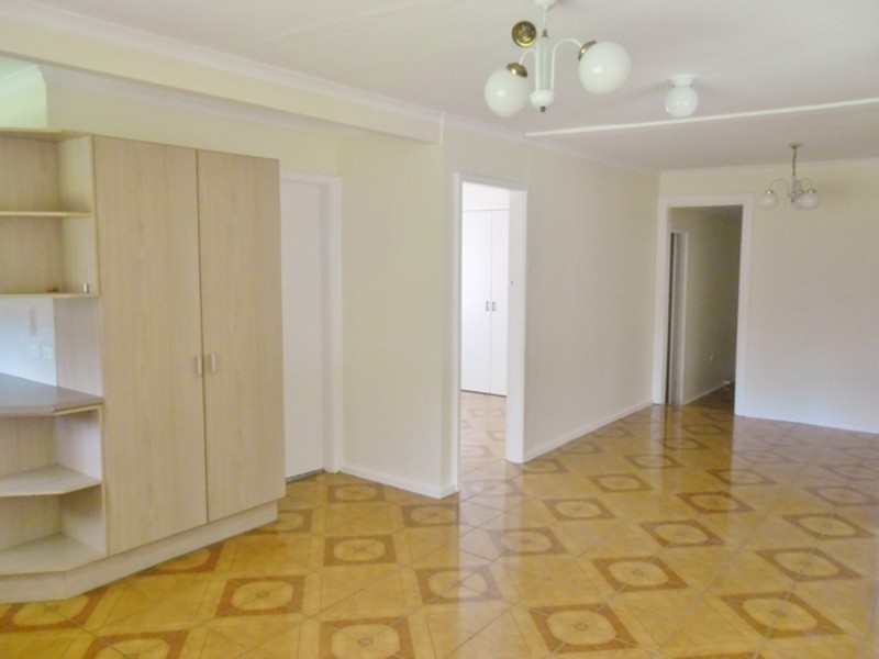211 Loralyn  Avenue, Sanctuary Point NSW 2540