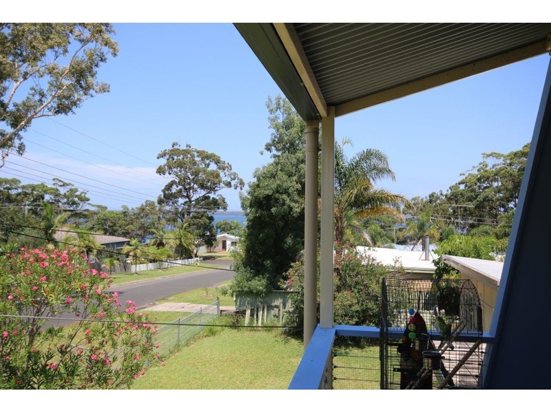 37 Dunisla Street, Sanctuary Point NSW 2540