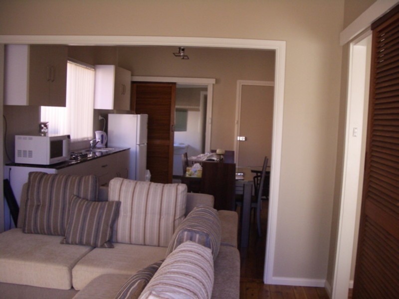 .10 Bowen Street, Huskisson NSW 2540