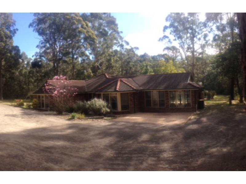 11 McArthur Drive, Falls Creek NSW 2540