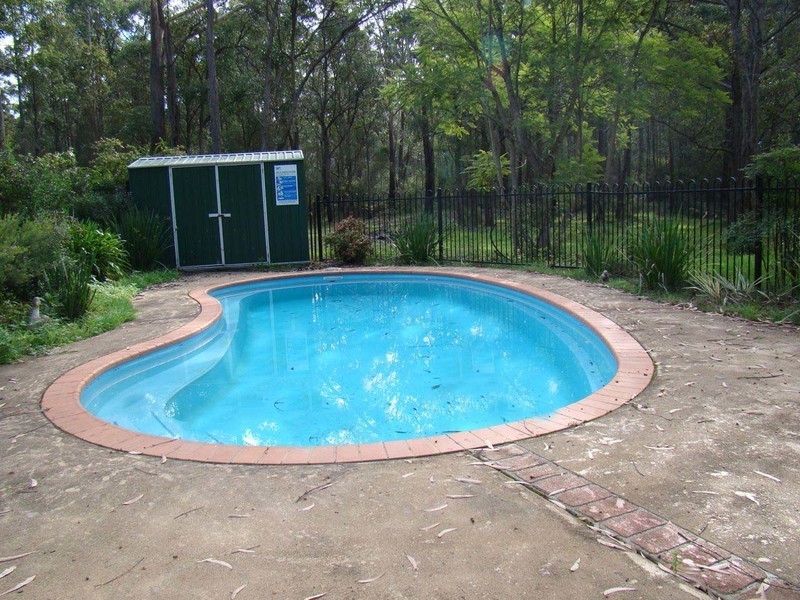 11 McArthur Drive, Falls Creek NSW 2540