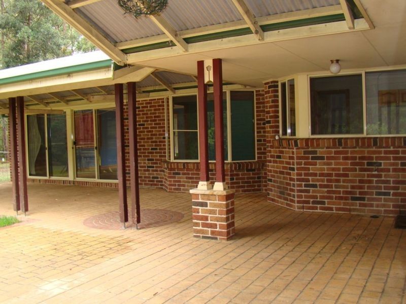 11 McArthur Drive, Falls Creek NSW 2540