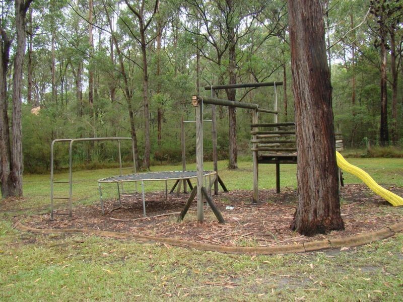 11 McArthur Drive, Falls Creek NSW 2540