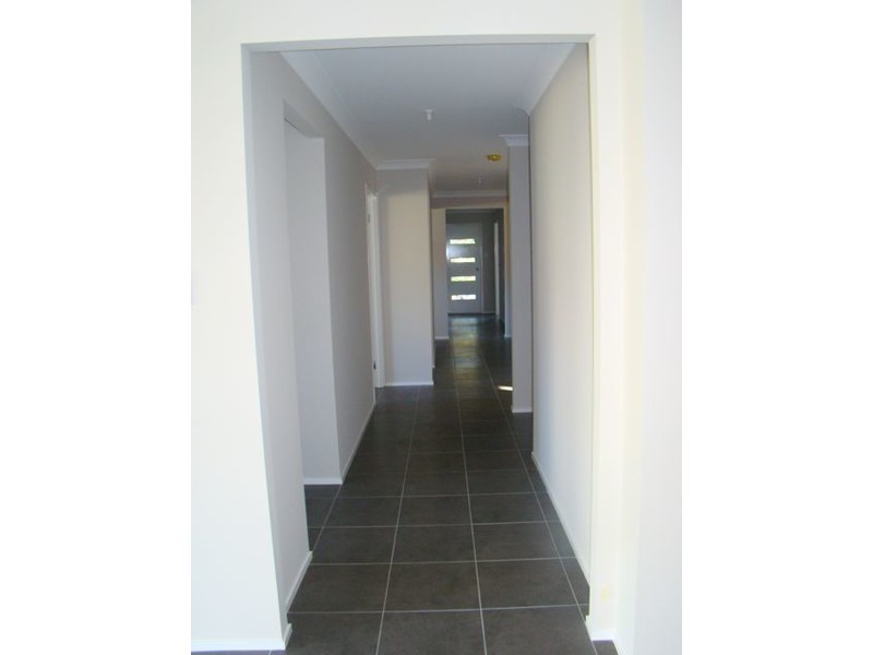 8 Durnford Place, St Georges Basin NSW 2540