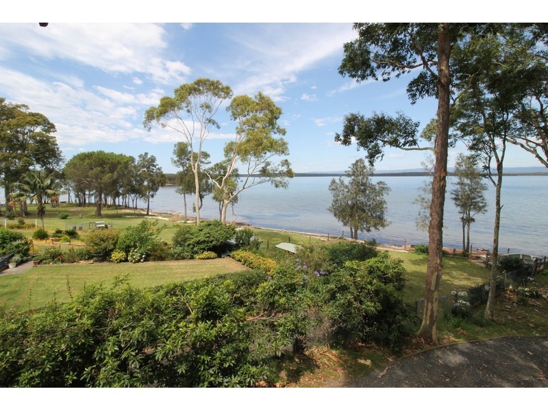 11 Island Point Road, St Georges Basin NSW 2540