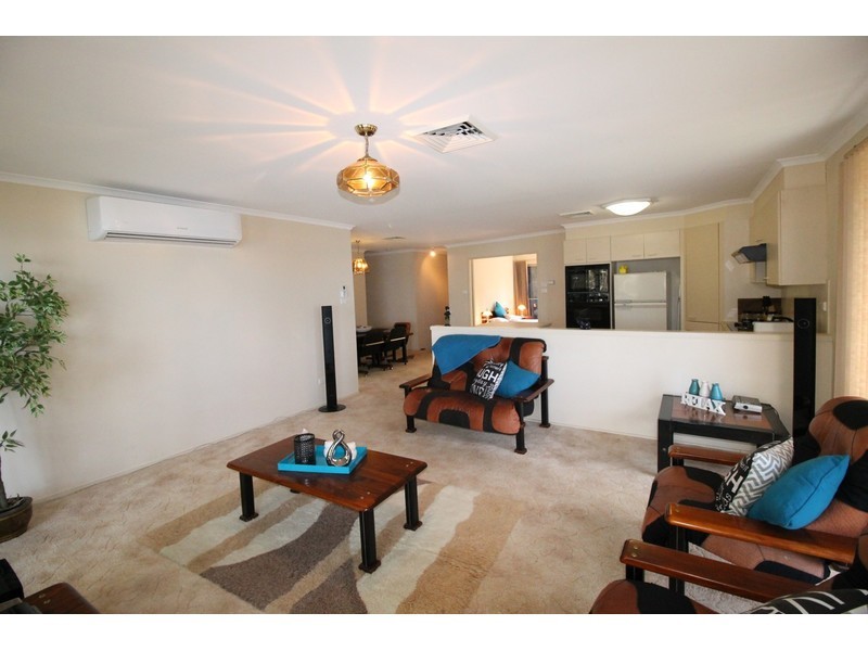 11 Island Point Road, St Georges Basin NSW 2540