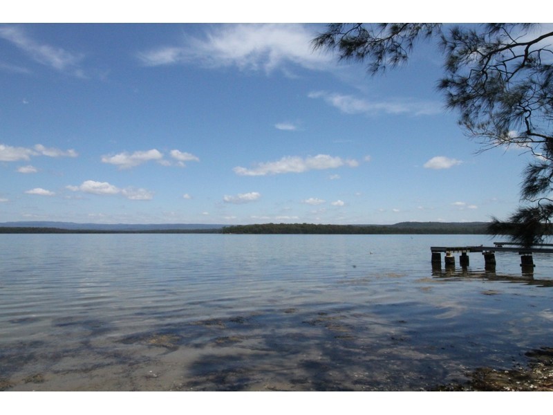 11 Island Point Road, St Georges Basin NSW 2540