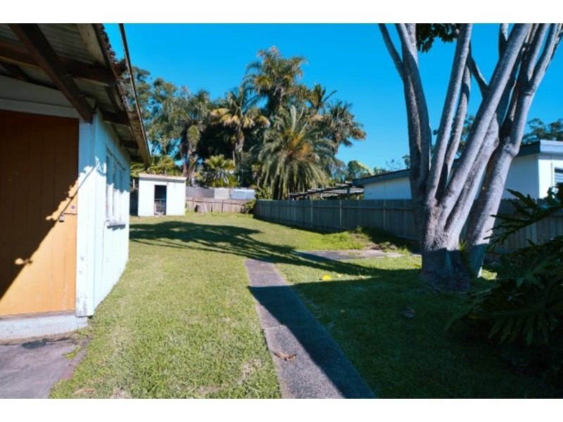261 Elizabeth Drive, Vincentia NSW 2540