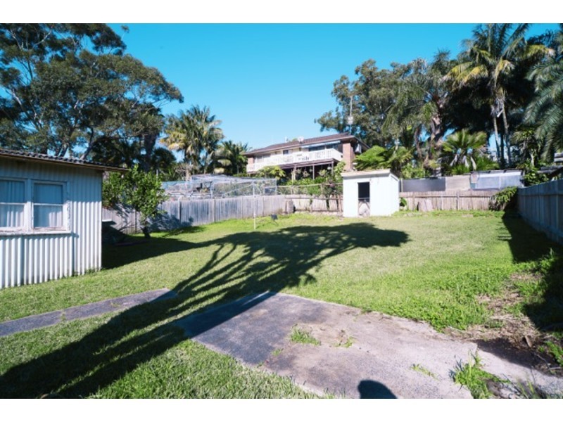 261 Elizabeth Drive, Vincentia NSW 2540