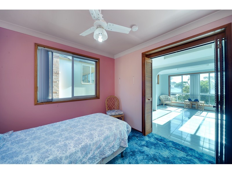 15 Barnett Street, Vincentia NSW 2540