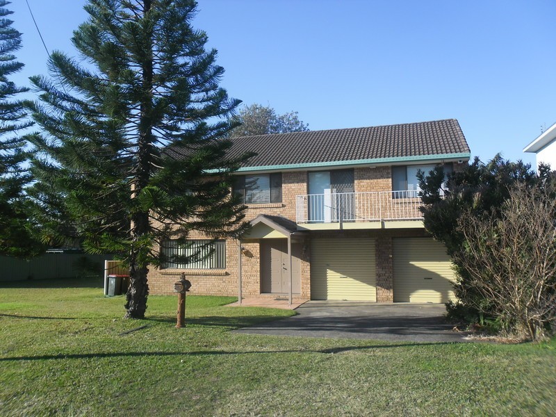 8 Deas Thompson Street, Vincentia NSW 2540