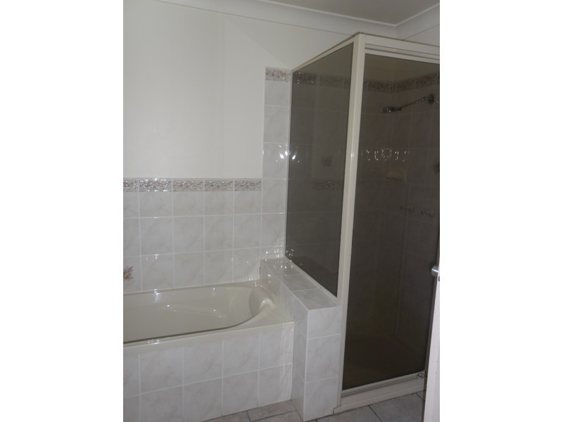 8 Deas Thompson Street, Vincentia NSW 2540