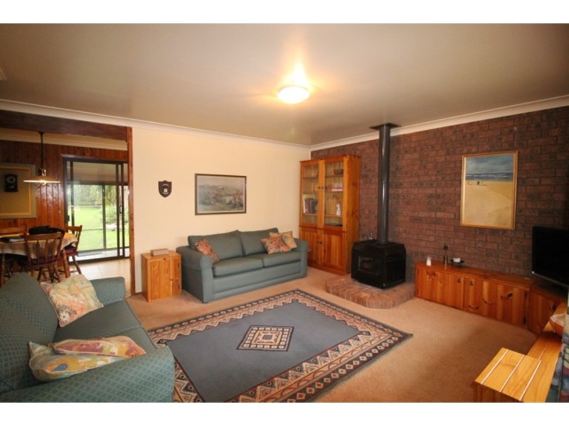 9 Audrey Avenue, Basin View NSW 2540