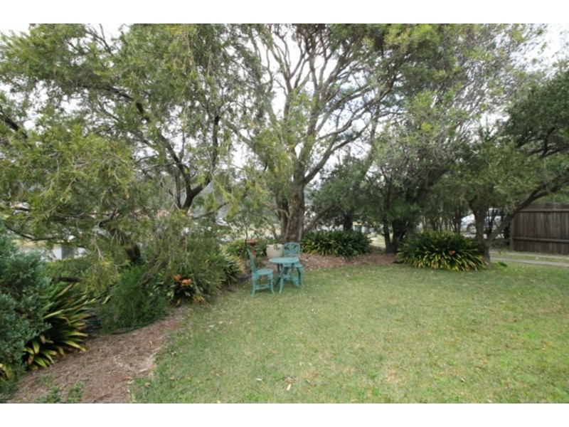 9 Audrey Avenue, Basin View NSW 2540