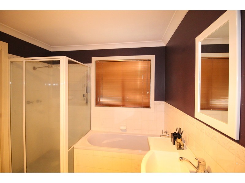 33 Tallyan Point Road, Basin View NSW 2540