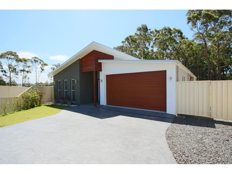6A Waxberry Place, Sanctuary Point NSW 2540