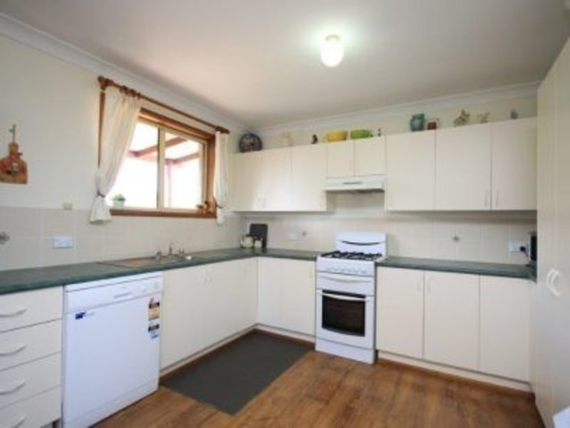 17B Vickery Avenue, Sanctuary Point NSW 2540