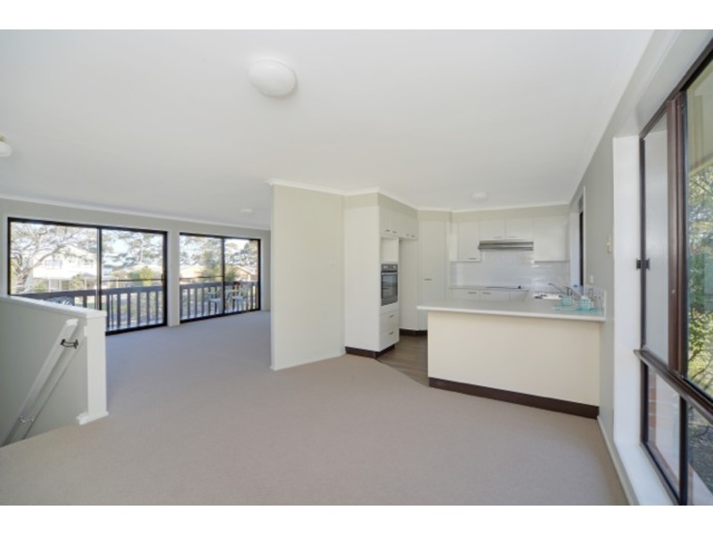 37 Greville Avenue, Sanctuary Point NSW 2540