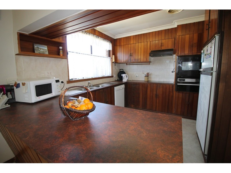 122 Tallyan Point Road, Basin View NSW 2540