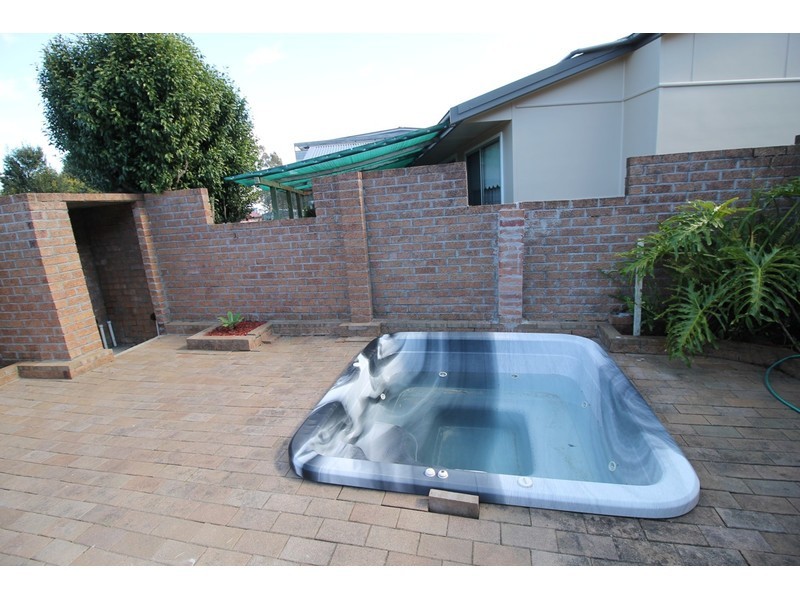 122 Tallyan Point Road, Basin View NSW 2540