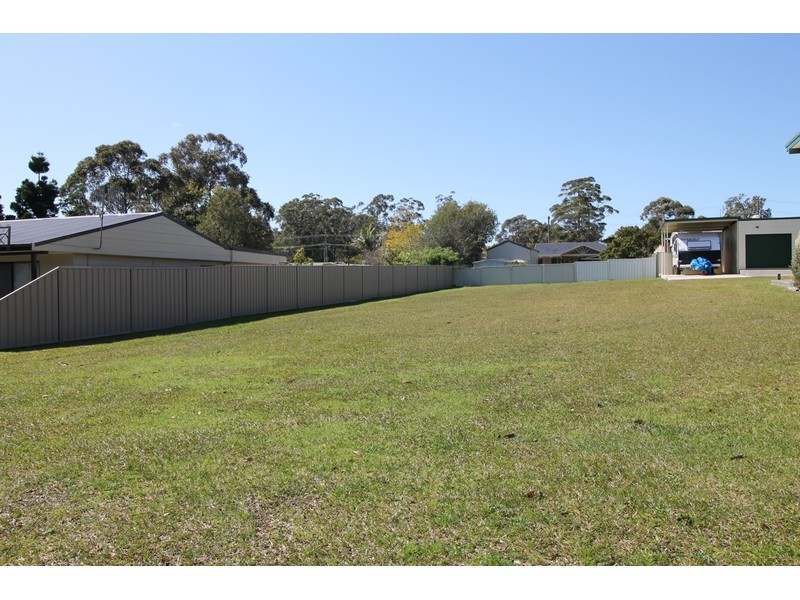 12 Deane Street, St Georges Basin NSW 2540