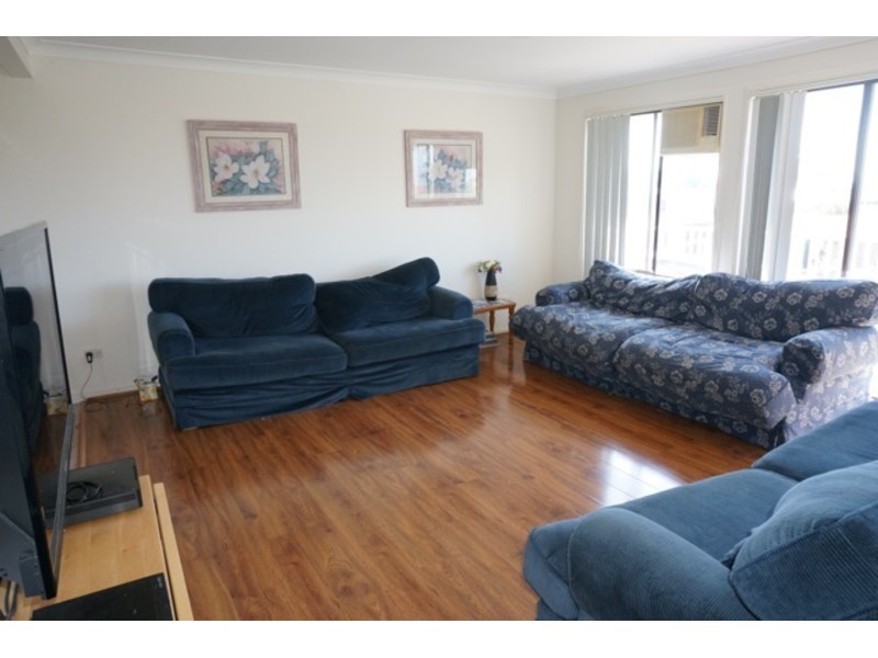 33 Lambs Crescent, Vincentia NSW 2540