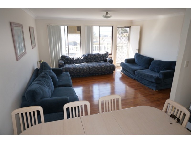 33 Lambs Crescent, Vincentia NSW 2540