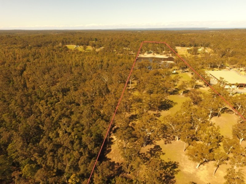 12 Pritchard Avenue, Woollamia NSW 2540