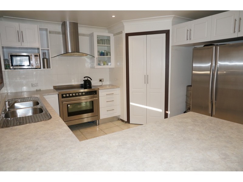 12 Pritchard Avenue, Woollamia NSW 2540