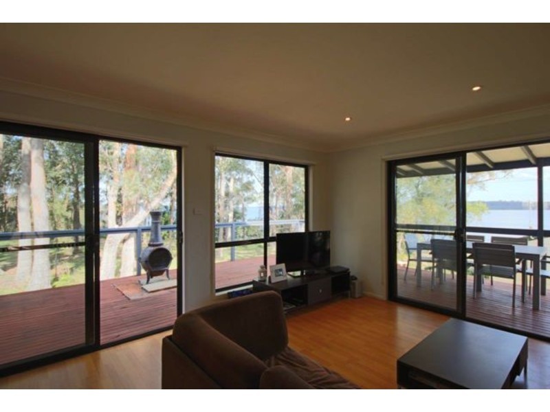 42 Elanora Parade, Basin View NSW 2540