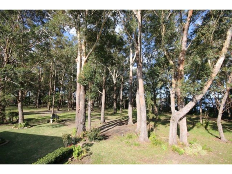 42 Elanora Parade, Basin View NSW 2540