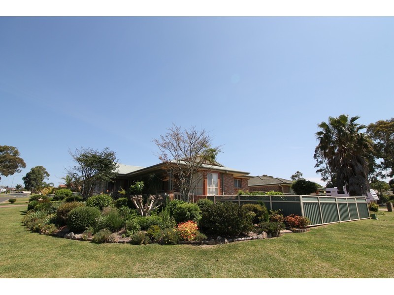 21 Nulla Place, St Georges Basin NSW 2540