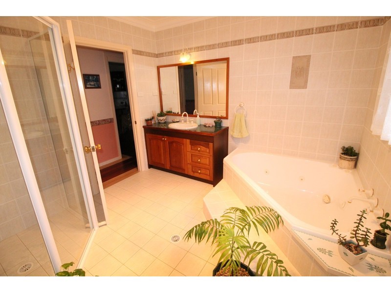 21 Nulla Place, St Georges Basin NSW 2540