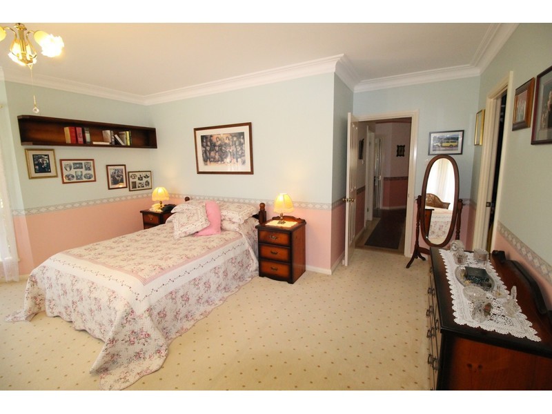 21 Nulla Place, St Georges Basin NSW 2540