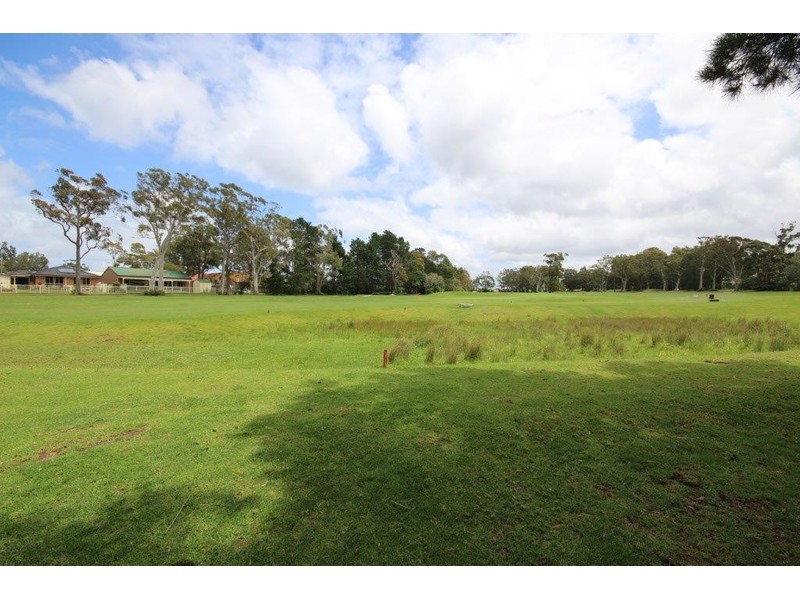 15 Waratah Crescent, Sanctuary Point NSW 2540