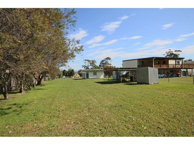 10 St Georges Road, St Georges Basin NSW 2540