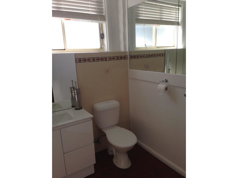 33 Winn Avenue, Basin View NSW 2540