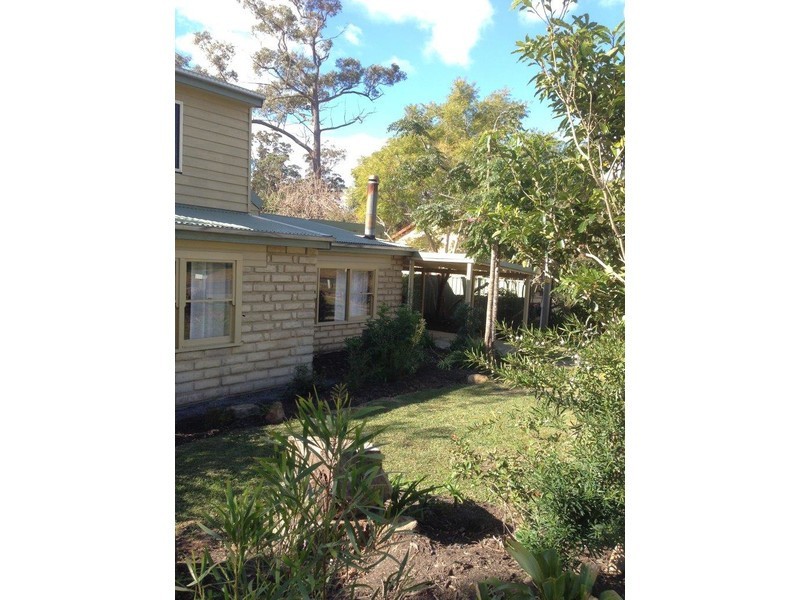 33 Winn Avenue, Basin View NSW 2540